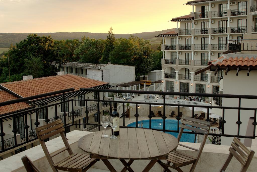 The Cliff Beach Apartments Obzor Luaran gambar