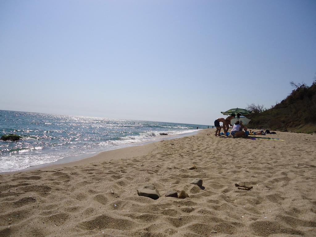 The Cliff Beach Apartments Obzor Luaran gambar